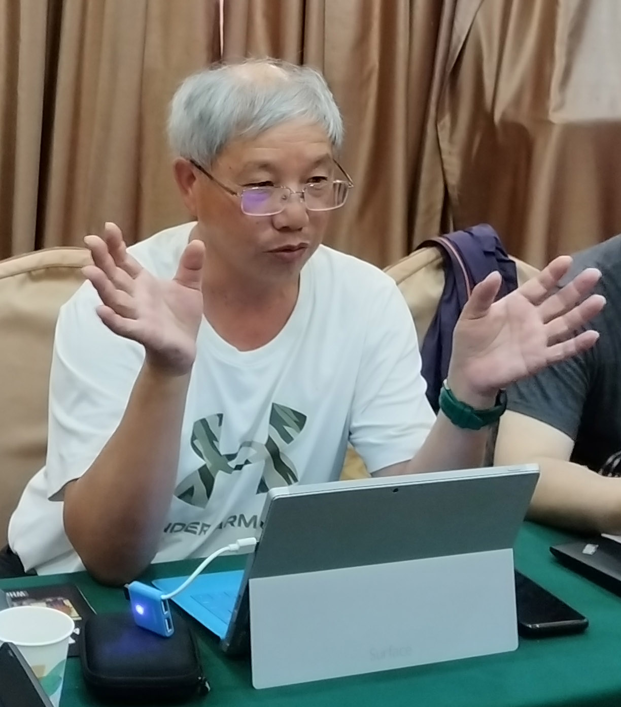 1723347060005050784.jpg 罗辉.jpg